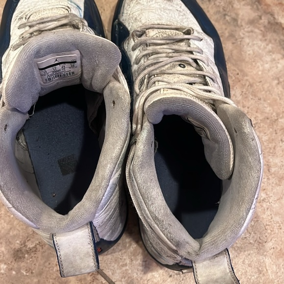 Men jordans 12 - Picture 3 of 7